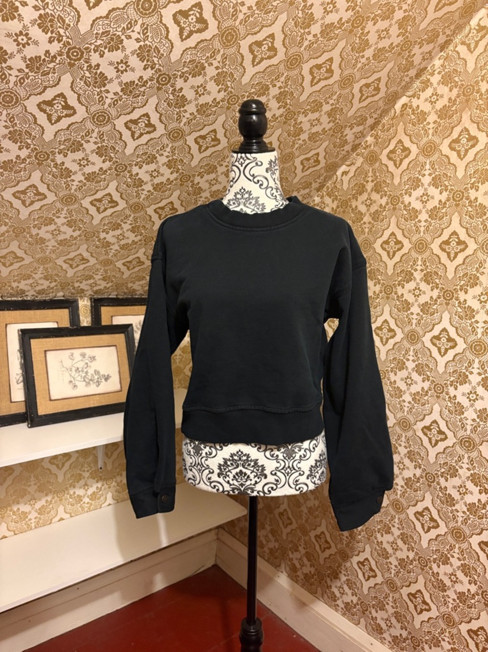 DL1961 Black Crop Sweatshirt